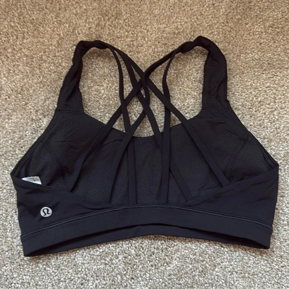 Lululemon Black Free to Be Serene Bra Size 4 - Picture 2 of 3